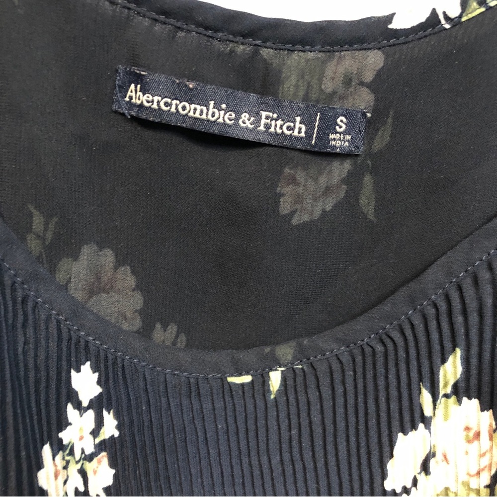 Abercrombie & Fitch Bohemian Floral Babydoll Accordion Pleated Flowy Tank Top - Picture 15 of 16